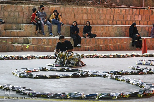 مشق مهربانی۳, اهداء دو هزار بسته نوشت‌افزار به دانش‌آموزان محروم