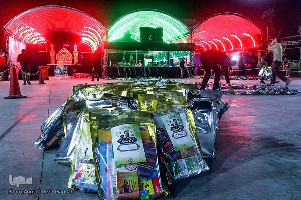 مشق مهربانی۳, اهداء دو هزار بسته نوشت‌افزار به دانش‌آموزان محروم