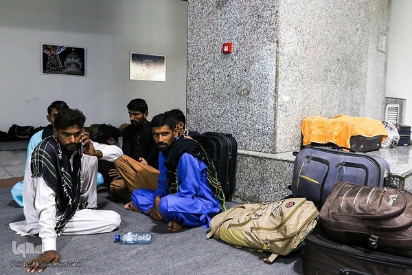 عکس | بازگشت زائران از پایانه مسافربری امام رضا (ع)