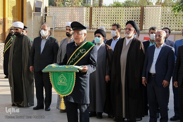 آیین تعویض پرچم آستان مقدس حضرت سیدعلاءالدین حسین(ع)‎‎