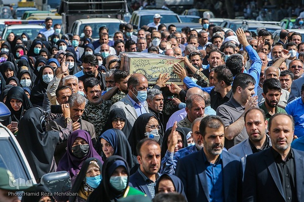 تشیع و تدفین شهید گمنام هشت سال دفاع مقدس