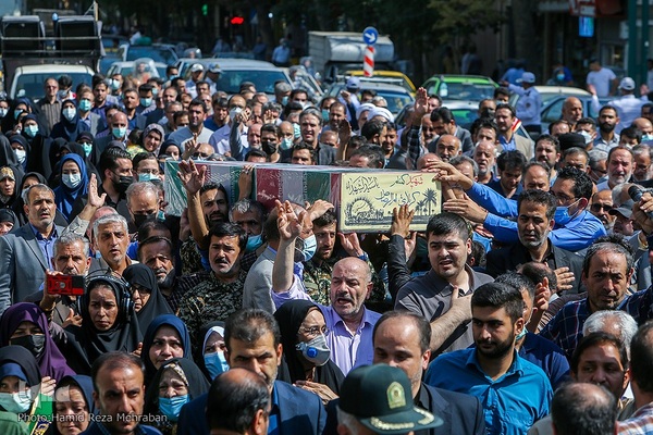 تشیع و تدفین شهید گمنام هشت سال دفاع مقدس