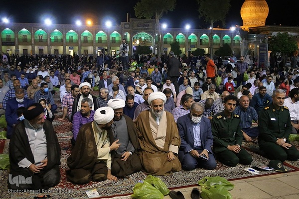 جشن عید بیعت با امام زمان(عج) در حرم شاهچراغ(ع)