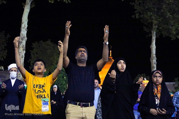 جشن عید بیعت با امام زمان(عج) در حرم شاهچراغ(ع)