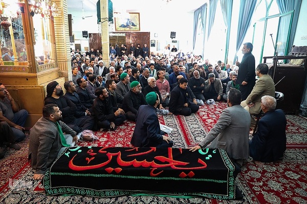 سیدرضا موید در حرم مطهر رضوی آرام گرفت