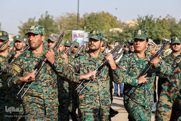 مراسم صبحگاه مشترک نیروهای نظامی و انتظامی استان همدان