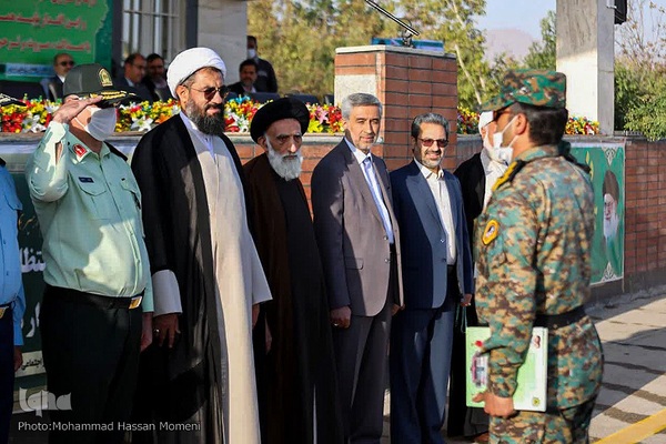 مراسم صبحگاه مشترک نیروهای نظامی و انتظامی استان همدان