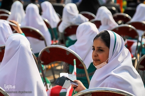 آیین نواختن زنگ جشن عاطفه‌ها در اهواز