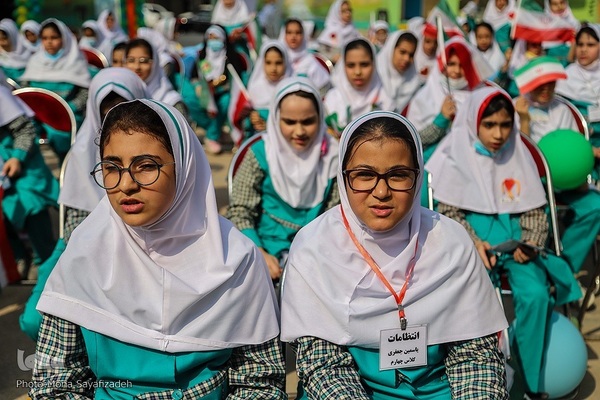 آیین نواختن زنگ جشن عاطفه‌ها در اهواز