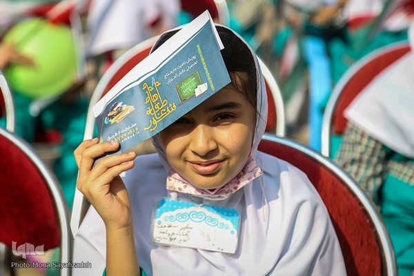 آیین نواختن زنگ جشن عاطفه‌ها در اهواز