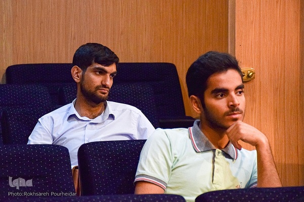 نشست ارزش‌ها و تربیت معنوی از دیدگاه امام علی (ع)