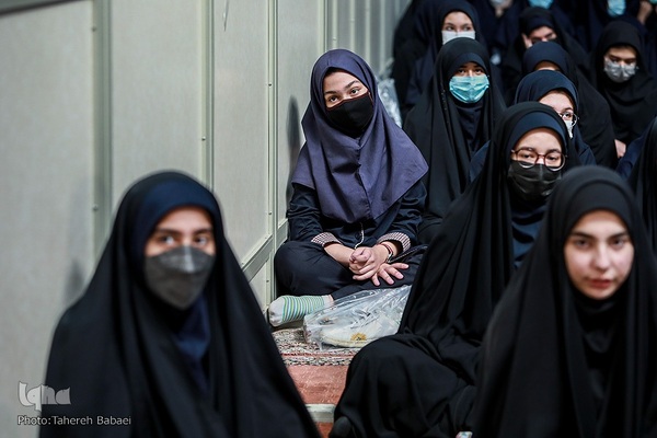 برگزاری نماز جماعت باشکوه دانش آموزی