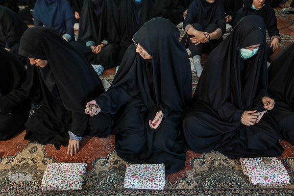 برگزاری نماز جماعت باشکوه دانش آموزی