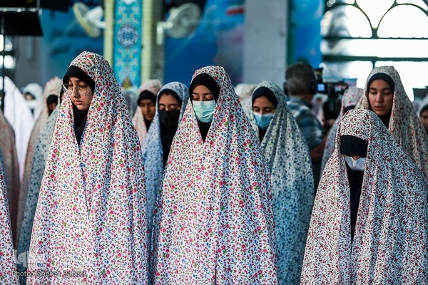 برگزاری نماز جماعت باشکوه دانش آموزی