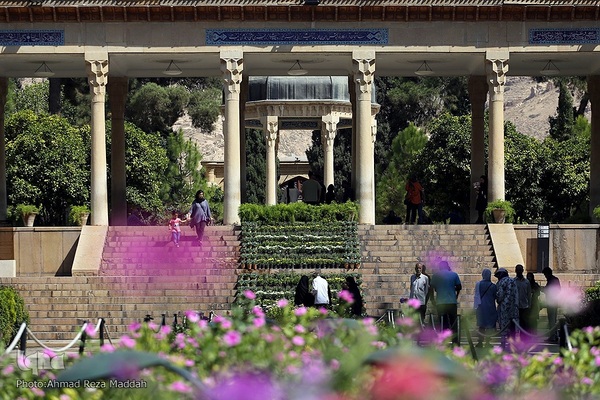 ۲۰ مهرماه روز بزرگداشت حافظ شیرازی