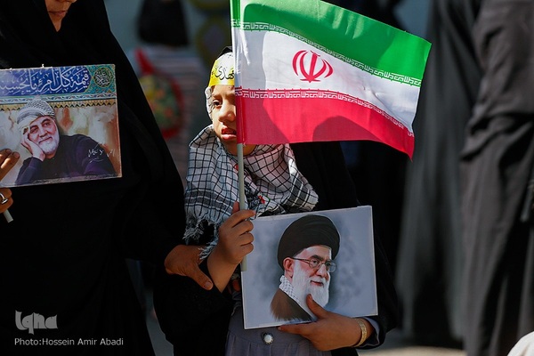 اجتماع بانوان با عنوان «زن، عزت، هویت ایرانی» در بیرجند