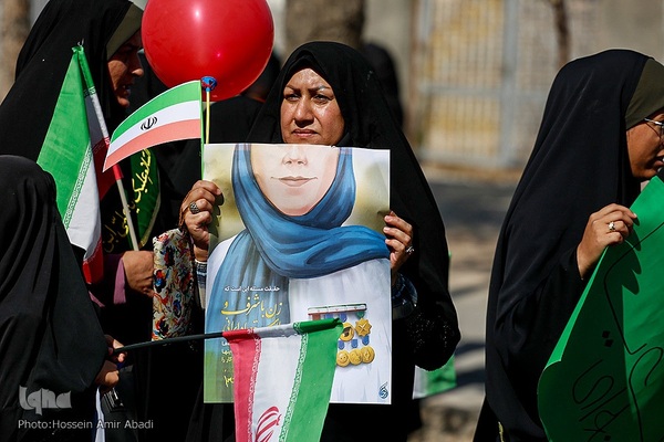 اجتماع بانوان با عنوان «زن، عزت، هویت ایرانی» در بیرجند