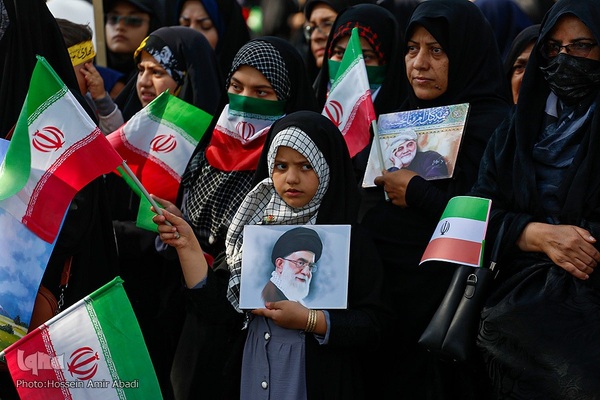 اجتماع بانوان با عنوان «زن، عزت، هویت ایرانی» در بیرجند