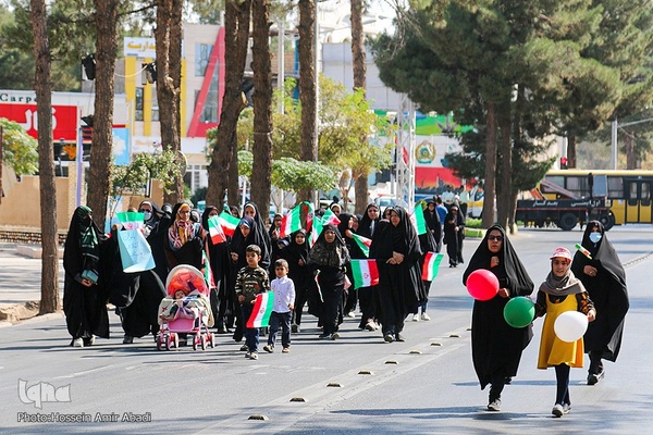 اجتماع بانوان با عنوان «زن، عزت، هویت ایرانی» در بیرجند