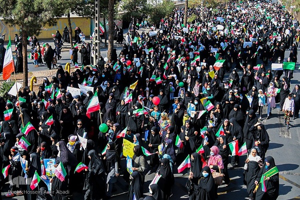 اجتماع بانوان با عنوان «زن، عزت، هویت ایرانی» در بیرجند