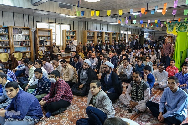 چهارمین آیین عمامه‌گذاری شماری از طلاب و همچنین جشن حفظ کل قرآن کریم گروهی دیگر از طلاب مدرسه علمیه دارالسلام