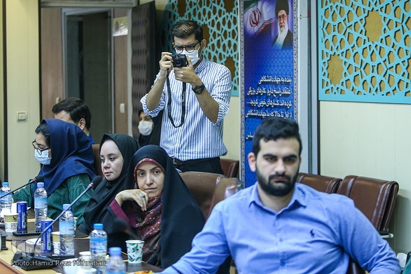 رونمایی از کتاب «میل کلی»