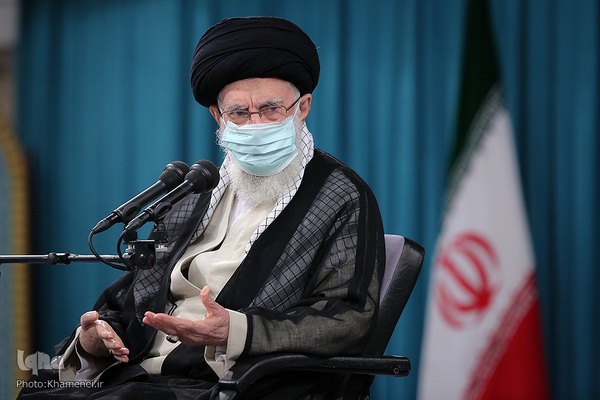 دیدار نخبگان و استعدادهای برتر تحصیلی با رهبری