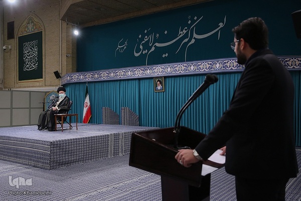 دیدار نخبگان و استعدادهای برتر تحصیلی با رهبری