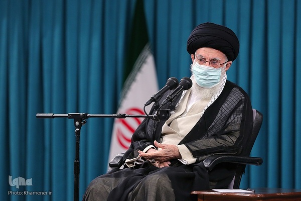 دیدار نخبگان و استعدادهای برتر تحصیلی با رهبری