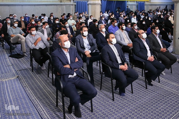 دیدار نخبگان و استعدادهای برتر تحصیلی با رهبری