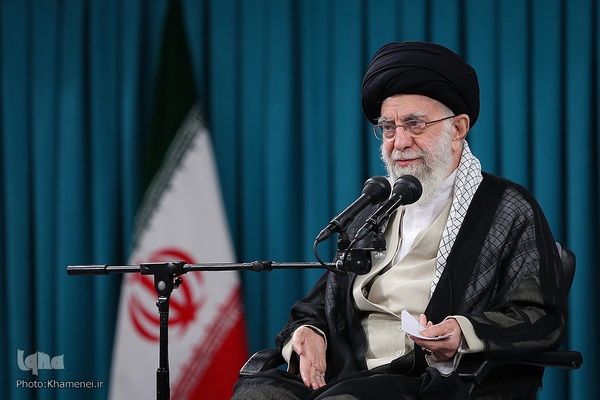 دیدار نخبگان و استعدادهای برتر تحصیلی با رهبری