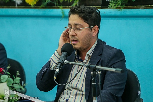 ششمین جلسه تلاوت و استماع قرآن کریم