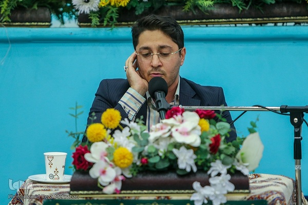 ششمین جلسه تلاوت و استماع قرآن کریم