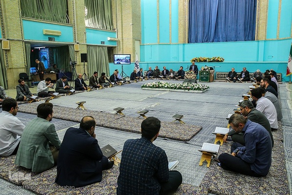 ششمین جلسه تلاوت و استماع قرآن کریم