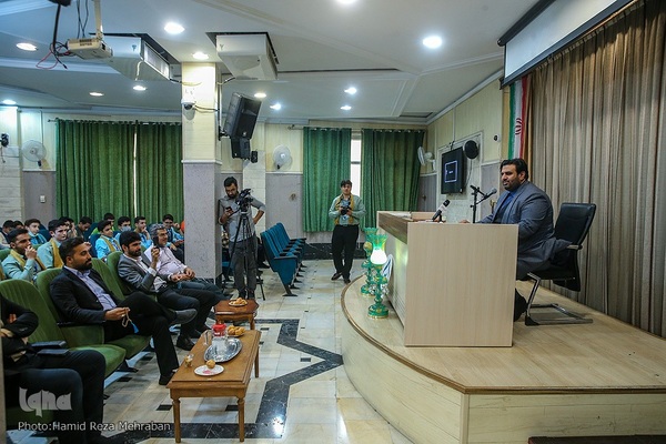 جلسه تلاوت قرآن مدرسه تلاوت سبیل‌الرشاد