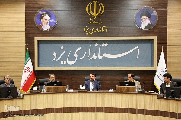 تجلیل از دانش‌آموزان نخبه قرآنی استان یزد