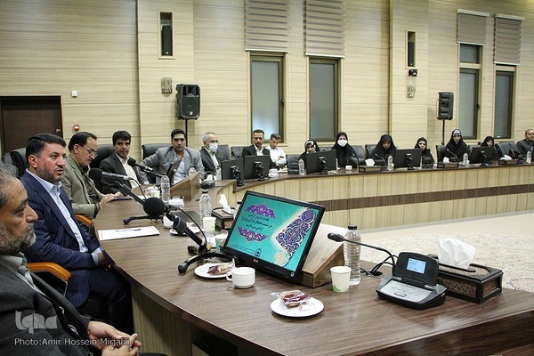 تجلیل از دانش‌آموزان نخبه قرآنی استان یزد