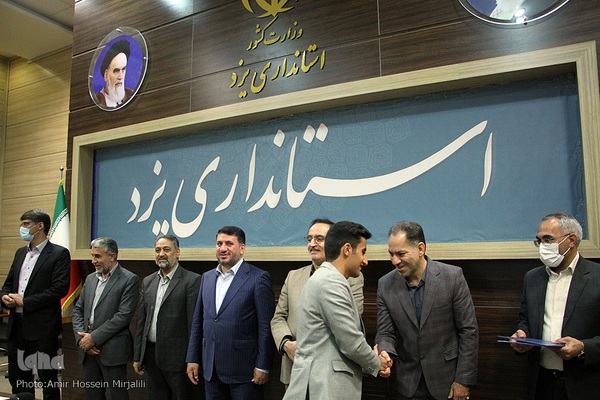 تجلیل از دانش‌آموزان نخبه قرآنی استان یزد