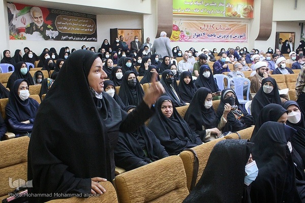 نشست «گامی در جهاد تبیین» ویژه فرهنگیان اهواز