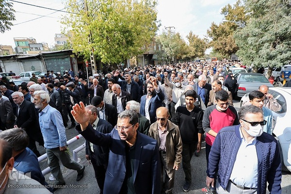 راهپیمایی باشکوه مردم همدان در محکومیت اقدام تروریستی در شاهچراغ شیراز