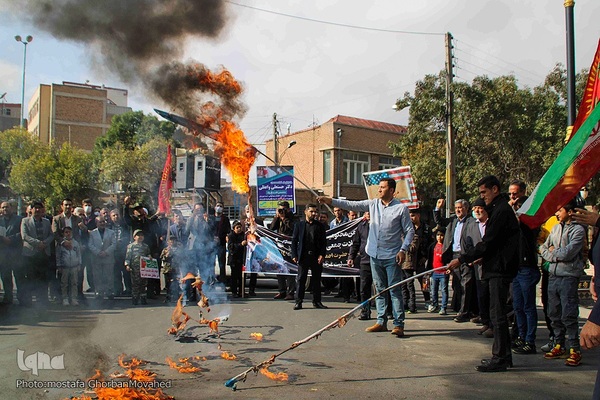 راهپیمایی مردم اهر در محکومیت حادثه تروریستی حرم شاهچراغ