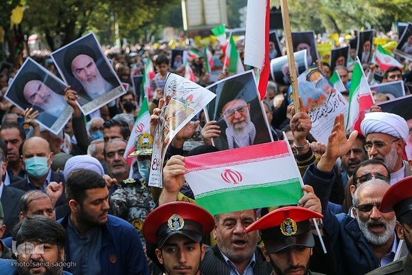 راهپیمایی مردم تبریز علیه حادثه تروریستی شاه چراغ‎‎