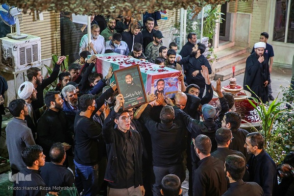 آئین وداع با پیکر شهید مدافع امنیت «آرمان علی‌وردی» در حوزه علمیه آیت‌الله مجتهدی(ره)