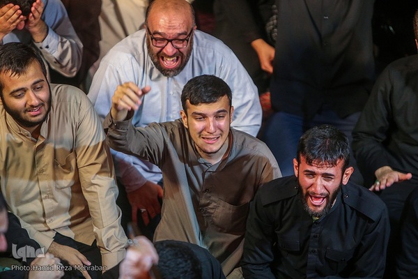 آئین وداع با پیکر شهید مدافع امنیت «آرمان علی‌وردی» در حوزه علمیه آیت‌الله مجتهدی(ره)