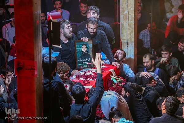 آئین وداع با پیکر شهید مدافع امنیت «آرمان علی‌وردی» در حوزه علمیه آیت‌الله مجتهدی(ره)