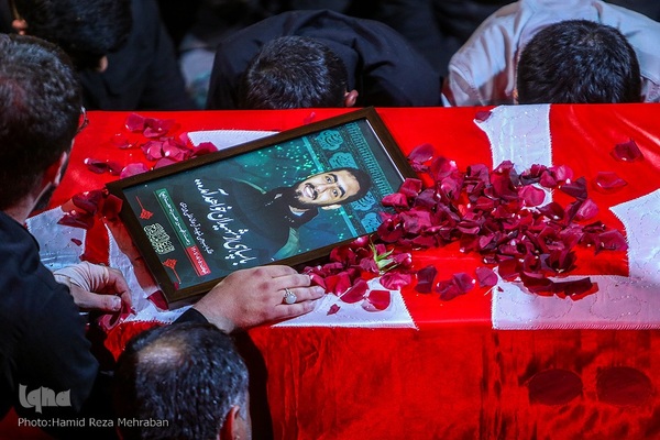 آئین وداع با پیکر شهید مدافع امنیت «آرمان علی‌وردی» در حوزه علمیه آیت‌الله مجتهدی(ره)