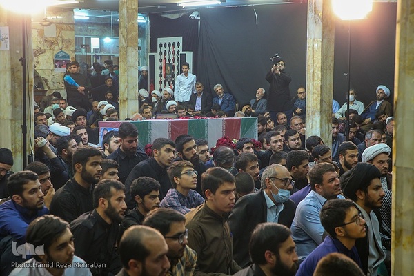 آئین وداع با پیکر شهید مدافع امنیت «آرمان علی‌وردی» در حوزه علمیه آیت‌الله مجتهدی(ره)