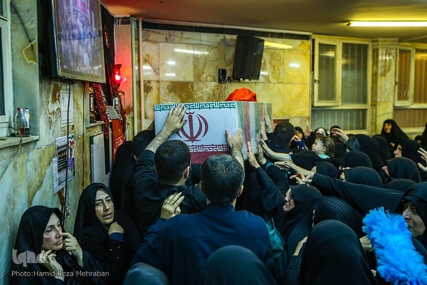 آئین وداع با پیکر شهید مدافع امنیت «آرمان علی‌وردی» در حوزه علمیه آیت‌الله مجتهدی(ره)