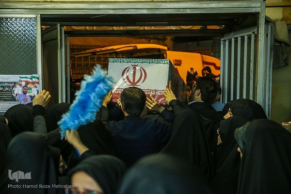 آئین وداع با پیکر شهید مدافع امنیت «آرمان علی‌وردی» در حوزه علمیه آیت‌الله مجتهدی(ره)