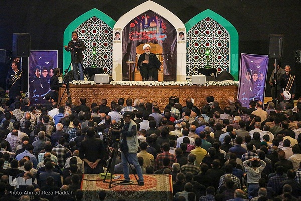 بزرگداشت شهدای حادثه تروریستی در حرم شاهچراغ(ع)